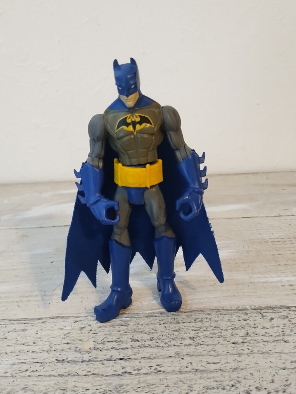 MATTEL batman 6" DC comics action figures with cape Blue
